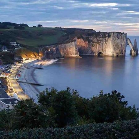 Superbe Appartement Entre Mer Et Ville Dieppe Exterior photo