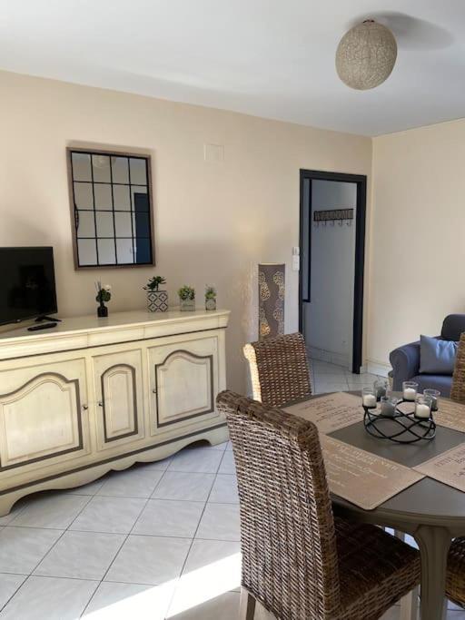 Superbe Appartement Entre Mer Et Ville Dieppe Exterior photo